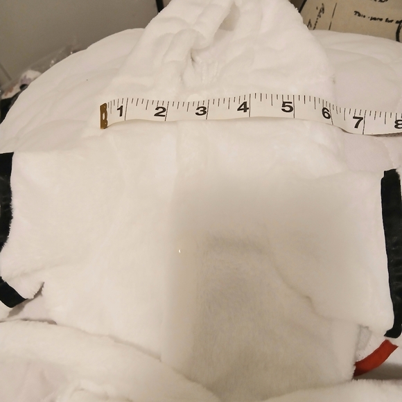 Pet Robe white soft plush with black trim sz Lg / XL small for small dog cat new - Picture 4 of 8